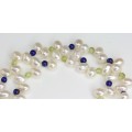 elegant colier de perle Akoya cu anturaje de peridot si lapis-lazuli. Italia